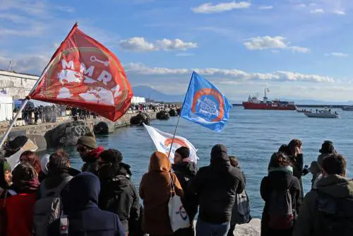 Sea Eye 4, scattano le indagini: tre fermati per favoreggiamento dell'immigrazione clandestina