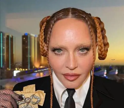 "Mai scusata, non inizierò ora". Madonna replica alle critiche sul suo aspetto