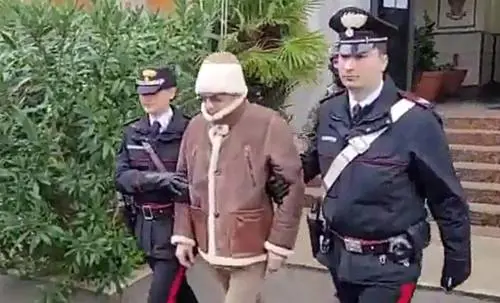 Caccia agli "amici" di Messina Denaro: arrestato il medico del boss
