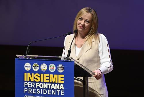Meloni e Salvini orgoglio governo: "Macché baratro, con il centrodestra il Paese cresce"