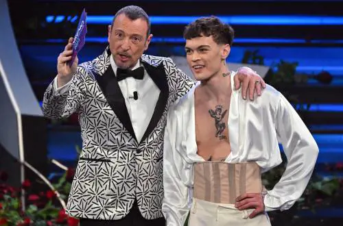 Blanco spacca tutto, poi chiama Amadeus: cosa si sono detti