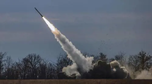 Himars, missili e droni: il piano per frenare la macchina militare della Cina  