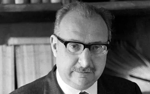 Quei souvenir mentali di Manganelli