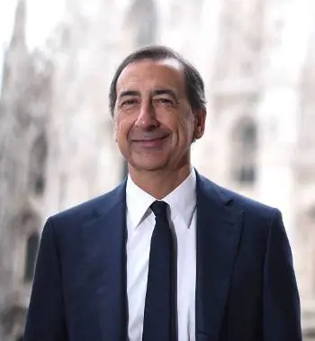 "Sala fa il furbo, taglia i bus dopo il voto"