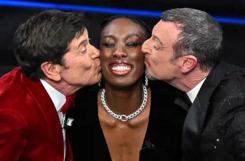 "Razzista, sessista, fascista... Nulla di vero". Cruciani asfalta tutti