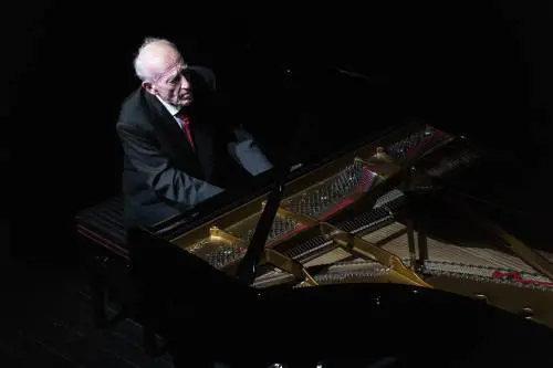 Alla Scala torna Pollini, il maestro del suono