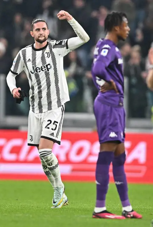 L'urlo di Max con la Viola. La risalita Juve continua alla solita fiera del Var