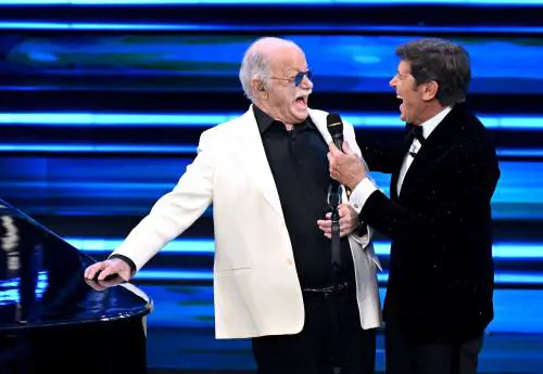 "Ma non fa il dj?". La gustosa gaffe di Gino Paoli con Amadeus
