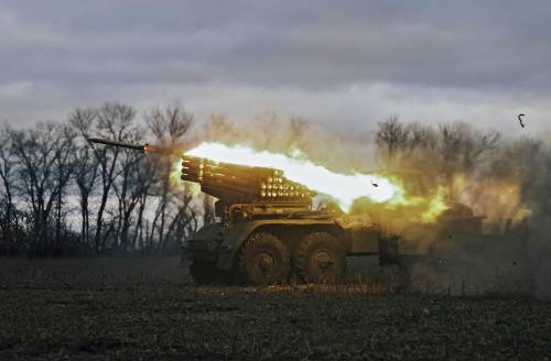 Munizioni e scorte sovietiche: perché Kiev (e Nato) sono in difficoltà
