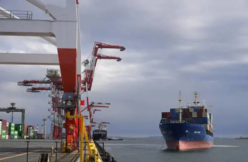 Polveriera Mar Rosso, stop di Evergreen alle merci da Suez: ecco perché