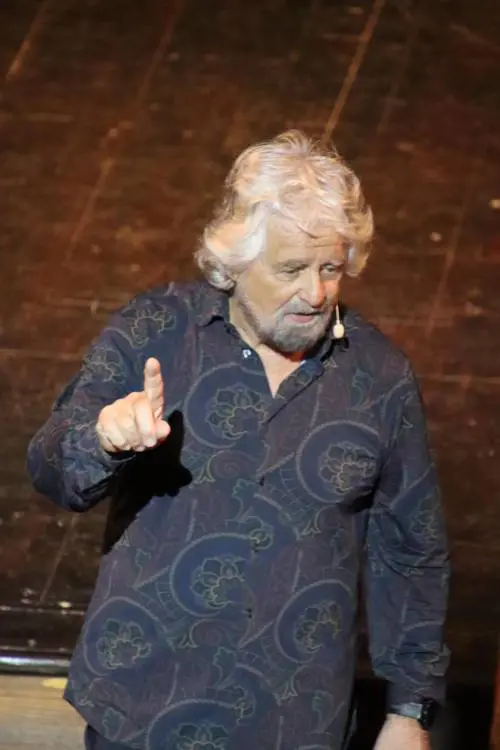 "La Chiesa dell'Altrove è realtà". L'ultima trovata di Beppe Grillo