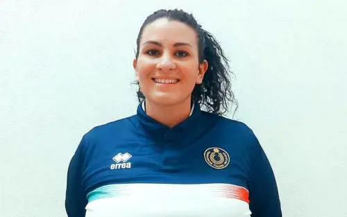 "Sei  grassa". E l'arbitra si dimette