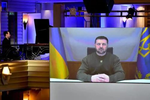 "Possono perdere entro l'anno". L'ultima profezia di Zelensky sui russi