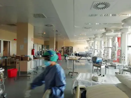 "Serve una nuova sanità pronta per l'emergenza e per curare gli anziani"