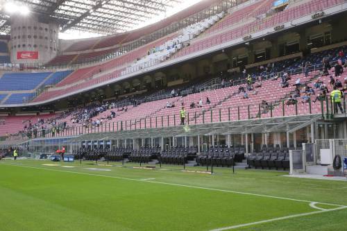 Inter e Milan si dividono. L'autogol del Comune: ora San Siro è in svendita