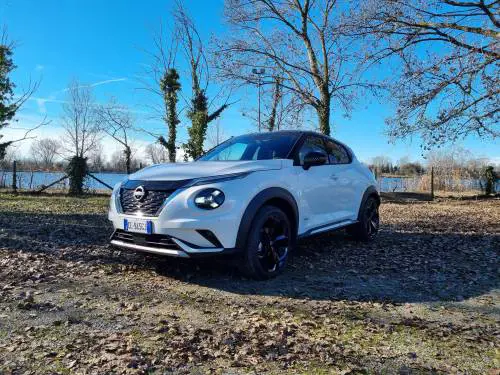 Nissan Juke Hybrid, guarda le foto 