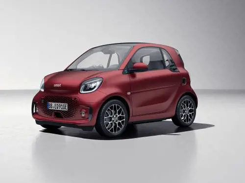 Smart EQ fortwo racingred, 250 esemplari unici: guarda le foto