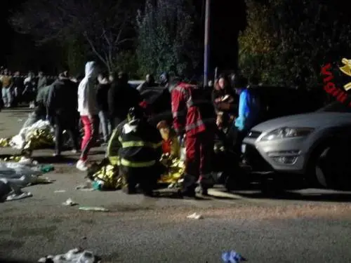 I soccorsi giunti sul posto a seguito della "strage di Corinaldo"