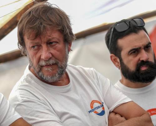 Casarini, l'imprenditore dei migranti che minaccia Minniti e Piantedosi