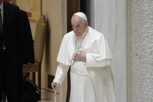 Francesco in ripresa. Ma la Pasqua resterà senza Papa