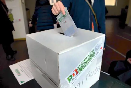 Rom, cinesi e marocchini: il voto straniero nella storia delle primarie dem