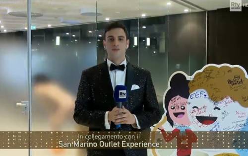 "Ma è nuda, si vede...". Gaffe hot in diretta tv a Una voce per San Marino