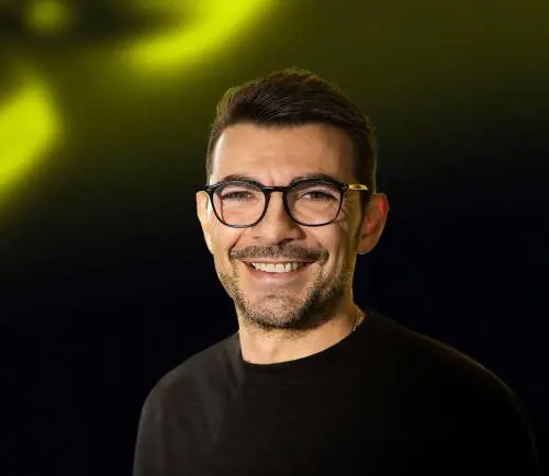 "Sull'elettrico non torneremo indietro. Italia paese strategico per Lotus"