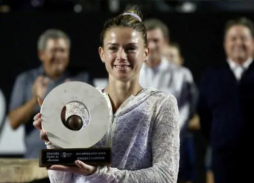 Camila poker e Nole-record. Covid finito pure nel tennis