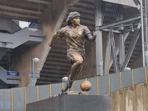 Ecco dove finirà la statua di Diego Maradona