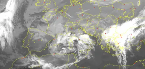 Maltempo, scatta l'allerta meteo in 11 Regioni: a cosa stare attenti