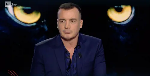 Il campo largo fa scoppiare la coppia Casalino-Travaglio: uno spinge le alleanze, l'altro invoca la corsa solitaria