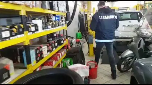 Finti incidenti, nei guai anche medici, avvocati e periti. Tre gli arresti