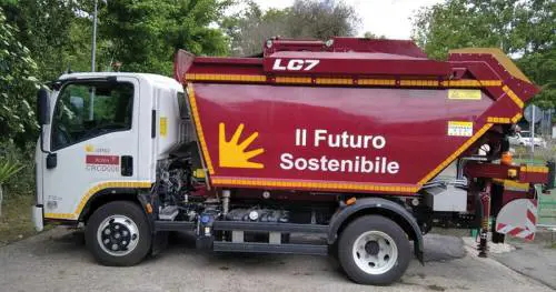 Certificati medici taroccati per non andare al lavoro: nei guai un dipendente Ama