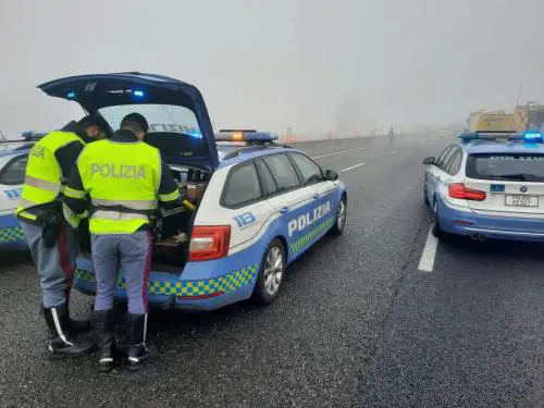 Una patente su due ritirata per l'uso del telefono in auto
