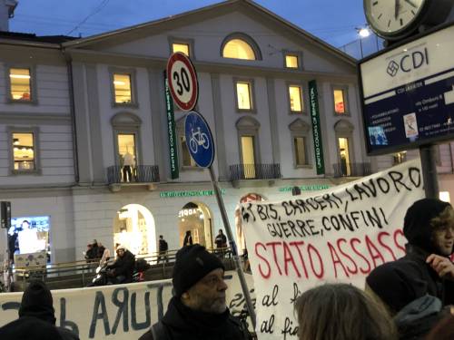 “Stato assassino e torturatore”. Il presidio anarchico a Milano è un flop