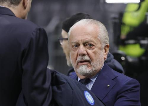"Sono delinquenti": De Laurentiis duro su quanto avvenuto in curva durante Napoli-Milan