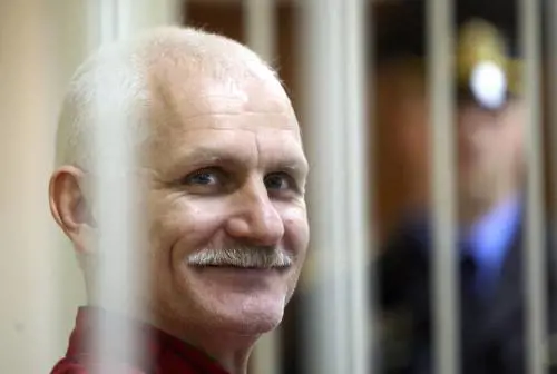 "Tramava contro l'ordine pubblico". 10 anni di carcere al Nobel per la Pace