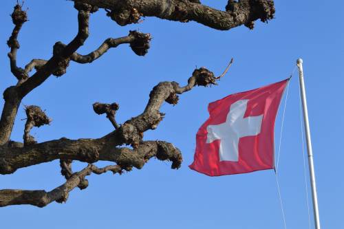 Svizzera: alle legislative avanza la destra conservatrice, stangata per i Verdi