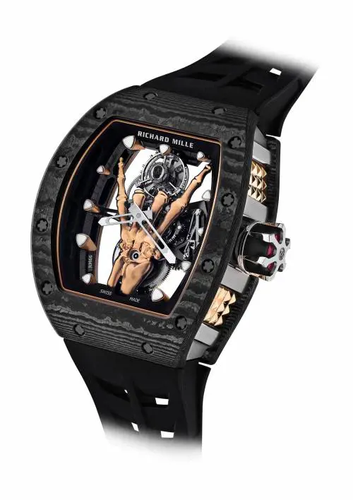 Un tourbillon che tocca le corde della scaramanzia