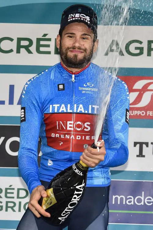 Top Ganna, un lampo sulla Tirreno-Adriatico