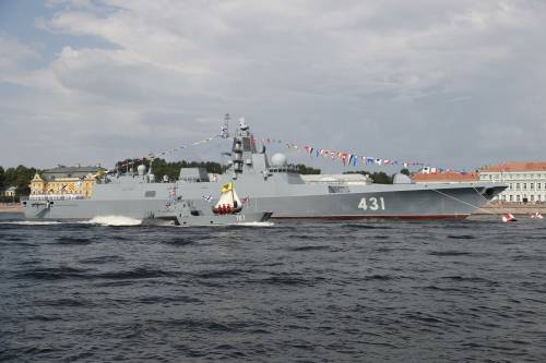 Manovre russe nel Mediterraneo: cosa succede vicino alle coste italiane