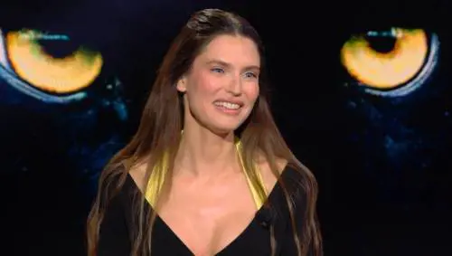 "Ho baciato donne, ma il p...". Bianca Balti rivela la sua "ossessione" a Belve