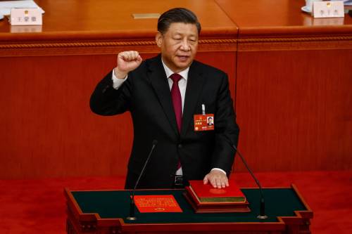 Xi, il presidente-imperatore. Terzo mandato all'unanimità