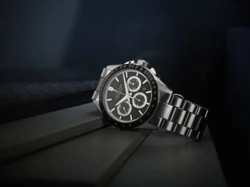 Hamilton Jazzmaster Performer, lo stile è sporty-chic