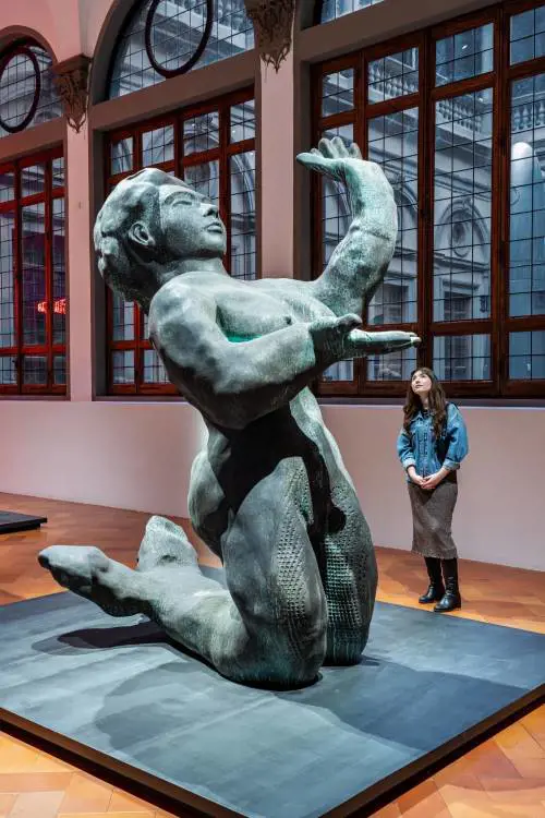 Come raggiungere le stelle dell'arte contemporanea
