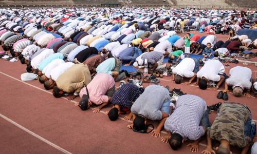 Fedeli islamici in preghiera (foto di repertorio)
