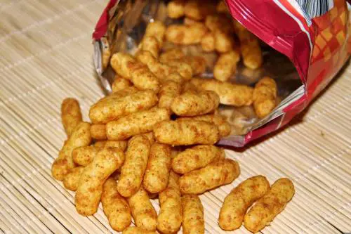 Merende spazzatura. L'Oms va alla guerra. "Basta con gli spot"