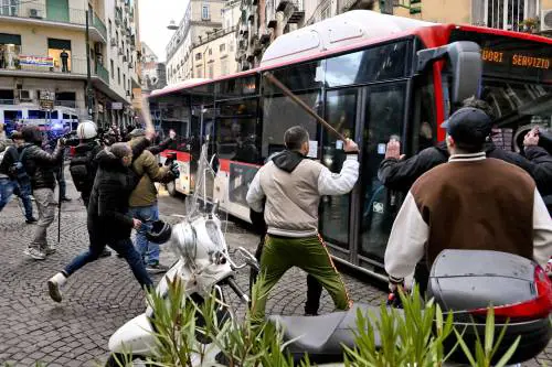 Il prologo già all'andata con gli agguati agli italiani. Il risiko degli alleati in curva e il ruolo dei bergamaschi