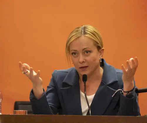 La sfida della Meloni nella tana della Cgil. Ieri giornata blindata lontana dai riflettori