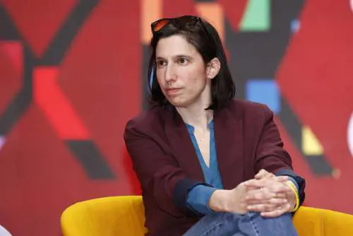 "Faccia chiarezza sul Qatargate". Ma Elly Schlein da Bruxelles tace